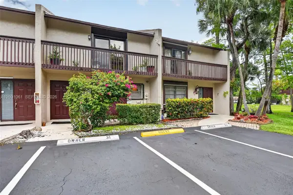 775 NW 47th St, Deerfield Beach, FL 33064