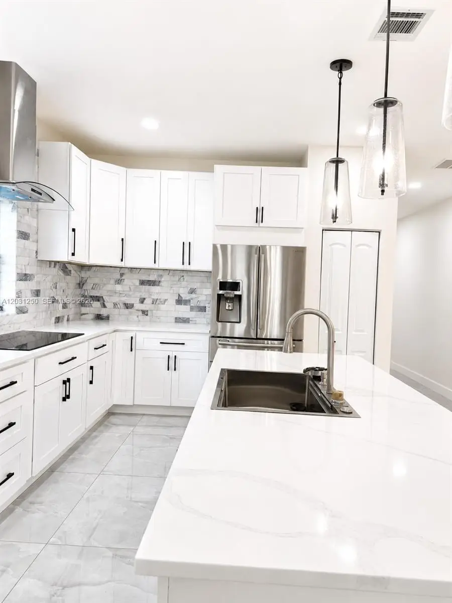 907 21st St, West Palm Beach, FL 33407 - #3