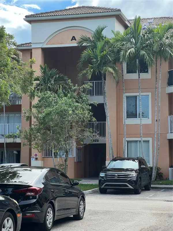 6928 SW 39th St #A303, Davie, FL 33314