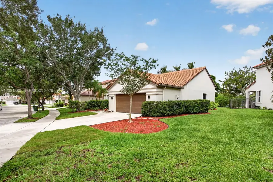 370 Carrington Dr, Weston, FL 33326 - #2