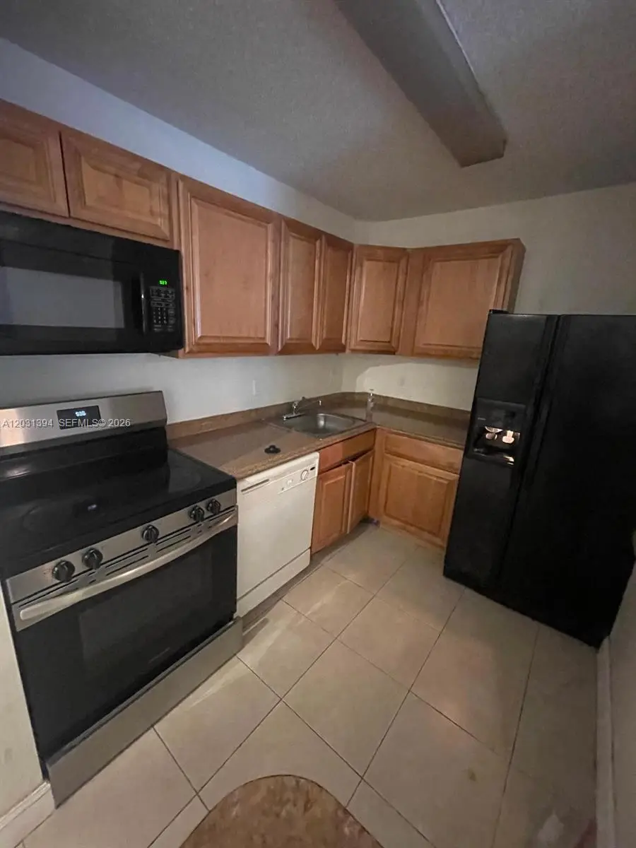 10773 Cleary Blvd, Plantation, FL 33324 - #2