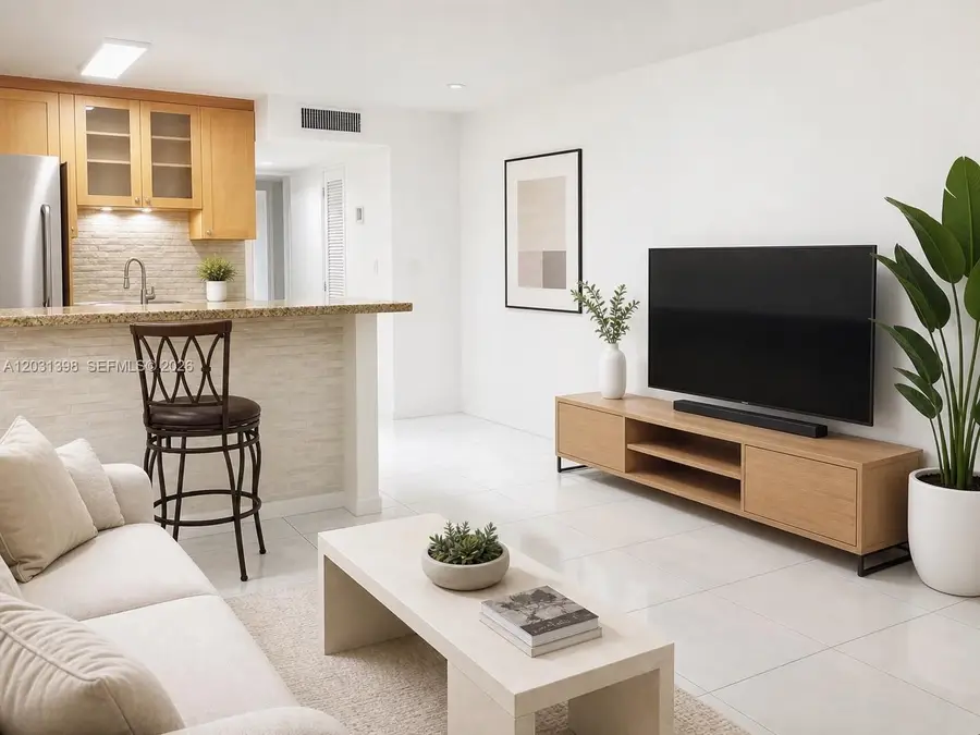 4011 N Meridian Ave #35, Miami Beach, FL 33140 - #2