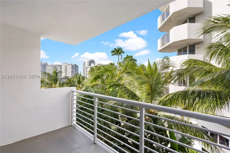 1605 Bay Rd #503, Miami Beach, FL 33139 - #2