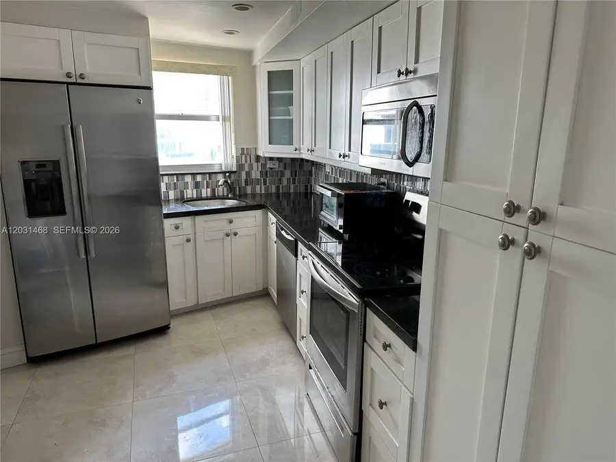 6039 Collins Ave #728, Miami Beach, FL 33140 - #2