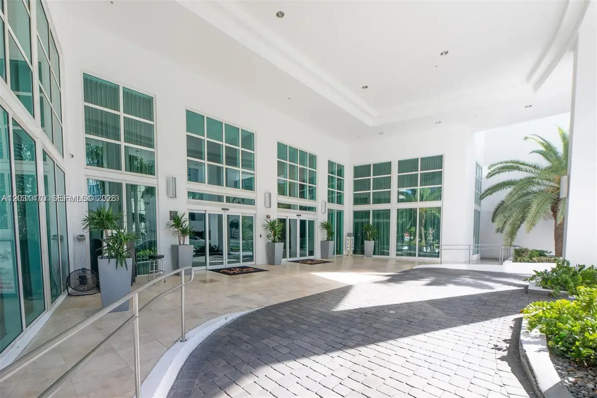 Address Withheld By Seller, Miami, FL 33131 - #1