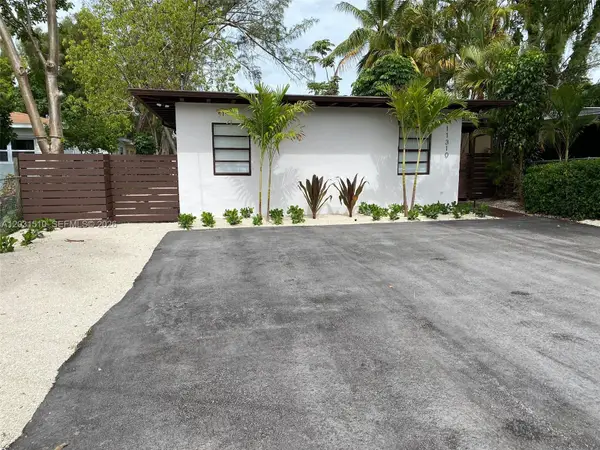 11310 Peachtree Dr, Miami, FL 33161