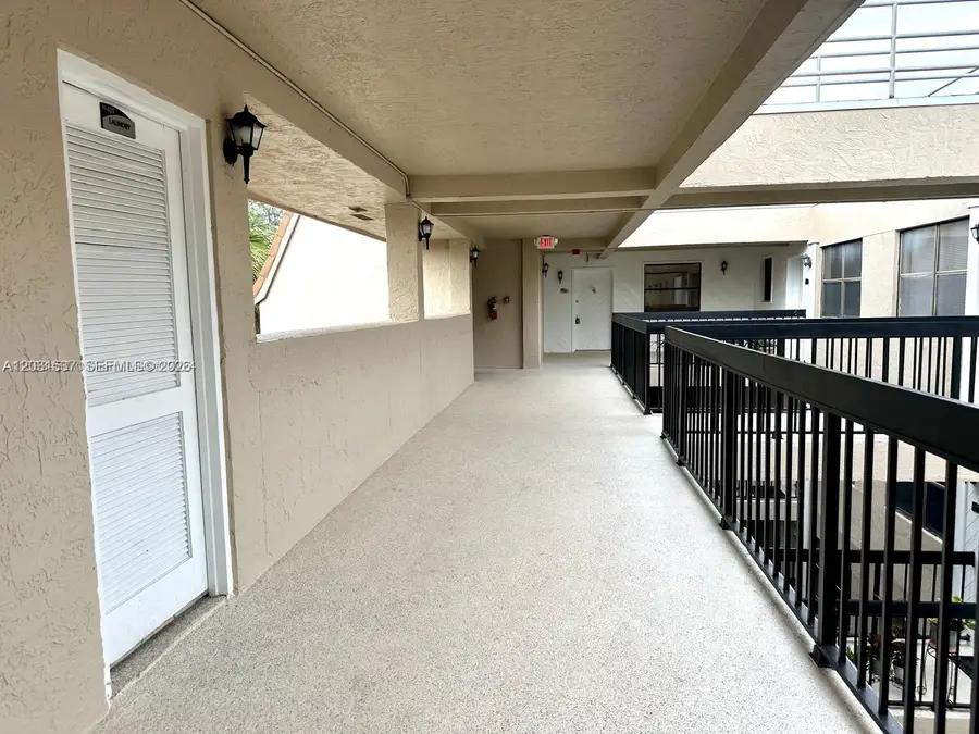 601 Ives Dairy Rd #401-8, Miami, FL 33179 - #3