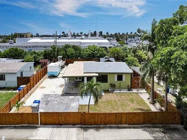 2730 NE 16th Ave, Pompano Beach, FL 33064 - #1
