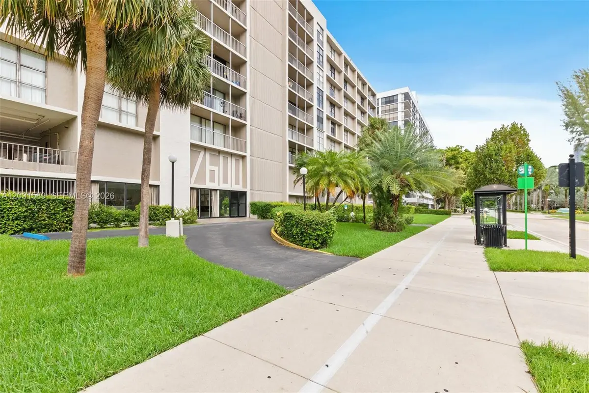 17600 N Bay Rd #N302, Sunny Isles Beach, FL 33160 - #1