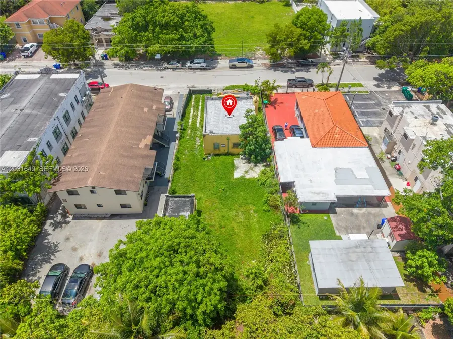 559 NW 34th St, Miami, FL 33127 - #2