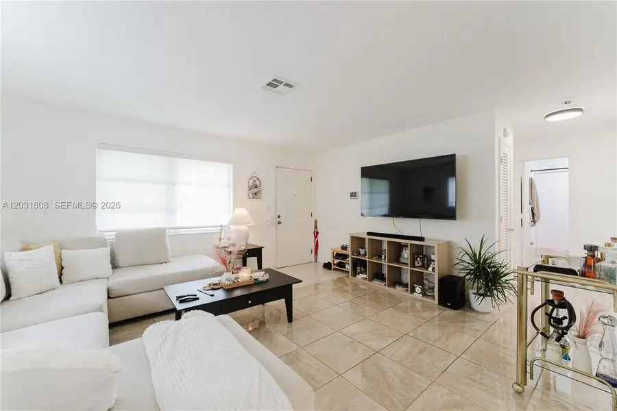 2604 NW 48th St, Tamarac, FL 33309 - #2
