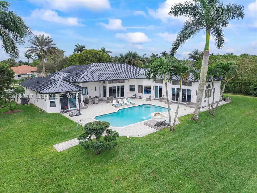 2235 SW 105th Ter, Davie, FL 33324 - #2