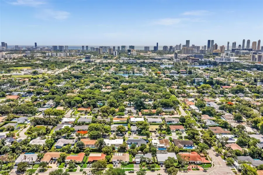 19901 Highland Lakes Blvd, Miami, FL 33179 - #3