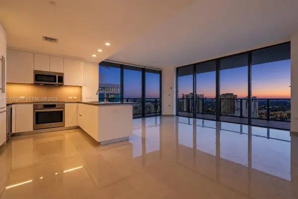 88 SW 7th St #2302, Miami, FL 33130