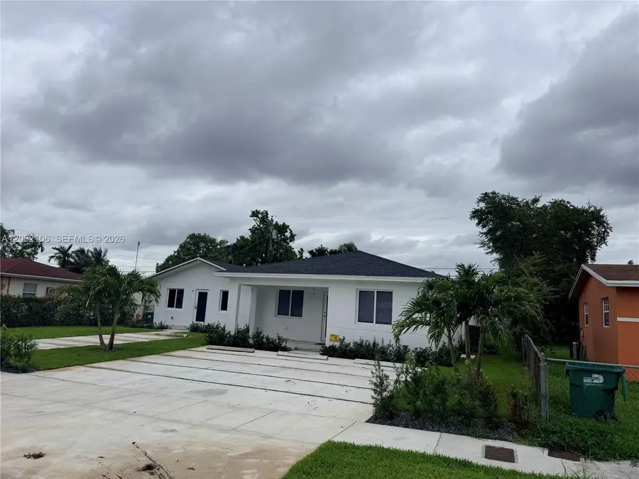 1181 NW 100th St, Miami, FL 33150 - #2