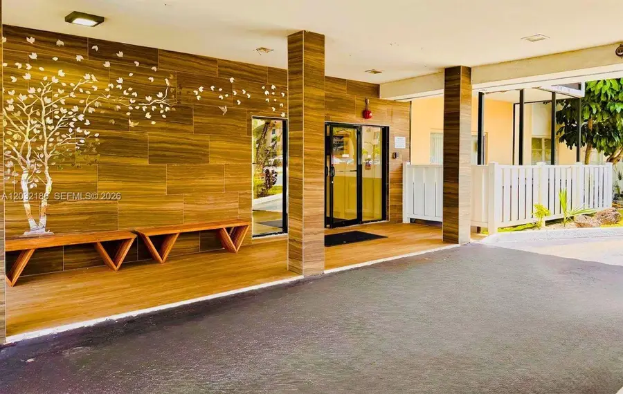 4164 Inverrary Dr #204, Lauderhill, FL 33319 - #3