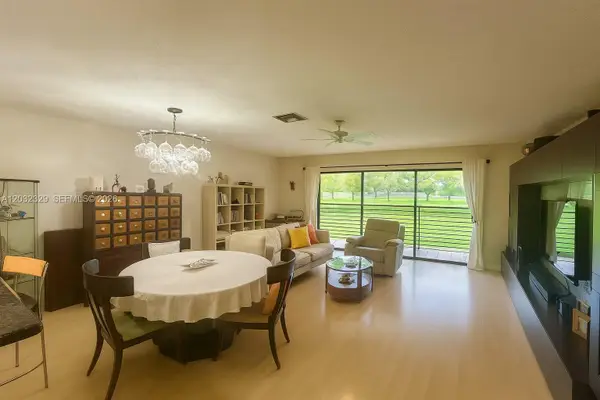 125 S Laurel Dr #506, Margate, FL 33063