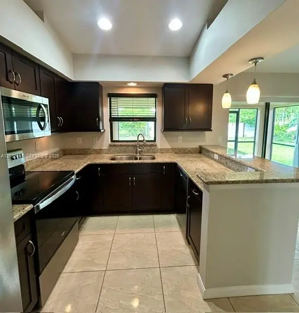 20 NE 20th Ave, Cape Coral, FL 33909 - #3