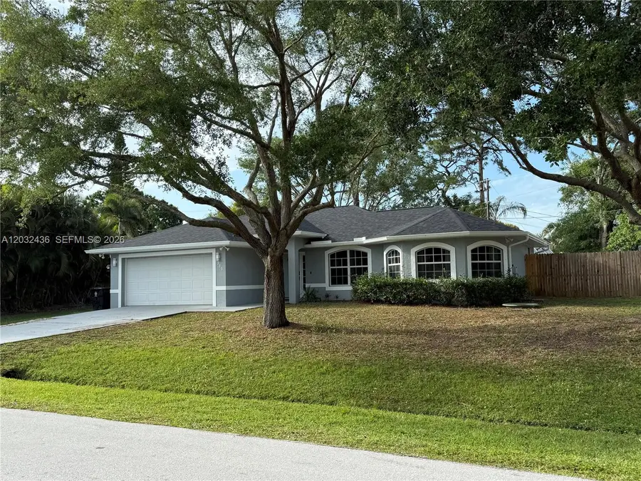 389 NE Surfside Ave, Port Saint Lucie, FL 34983 - #2