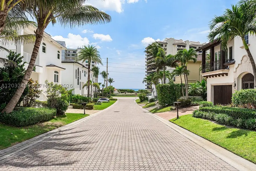 460 Surfside Ln, Juno Beach, FL 33408 - #2