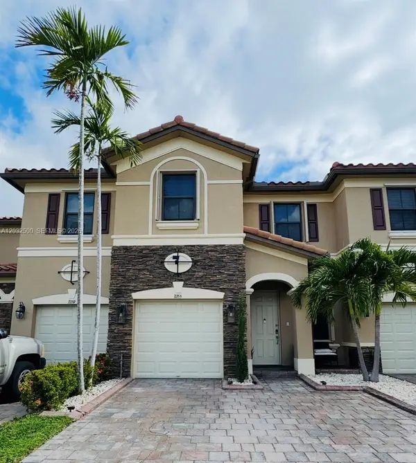 3355 W 90th Ter, Hialeah, FL 33018