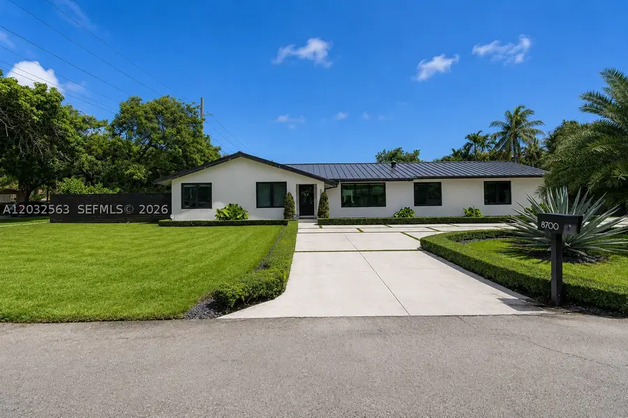 8700 SW 175th St, Palmetto Bay, FL 33157 - #2