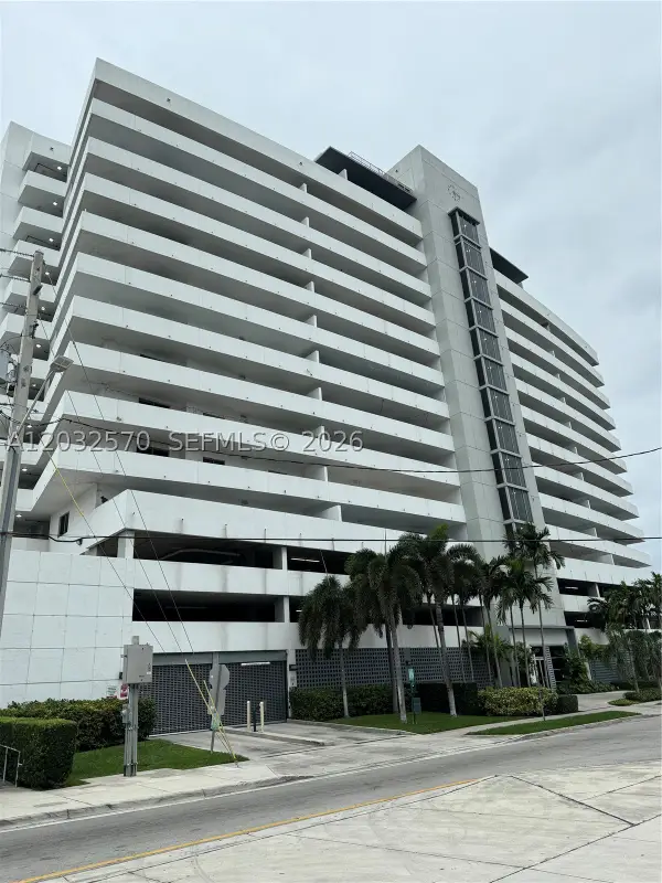 36 NW 6th Ave #601, Miami, FL 33128