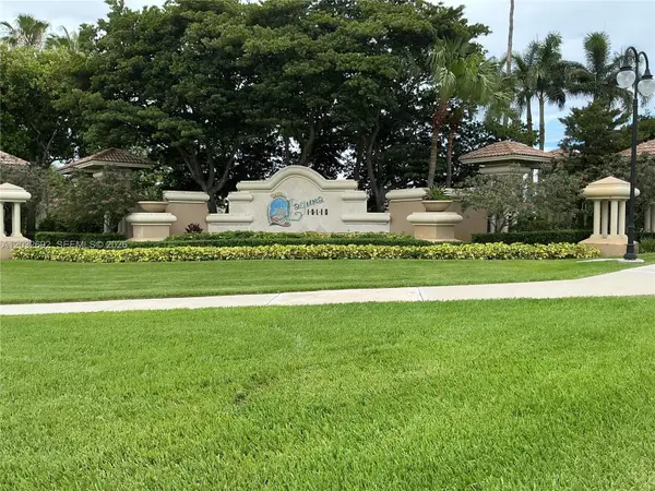 19302 SW 68th St, Pembroke Pines, FL 33332