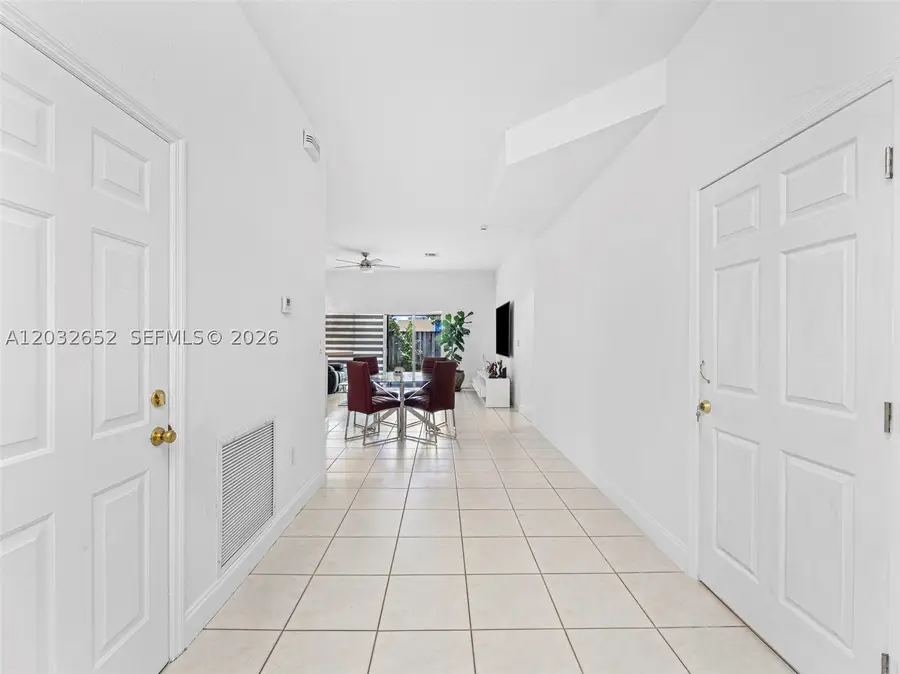 15780 SW 141st St, Miami, FL 33196 - #2