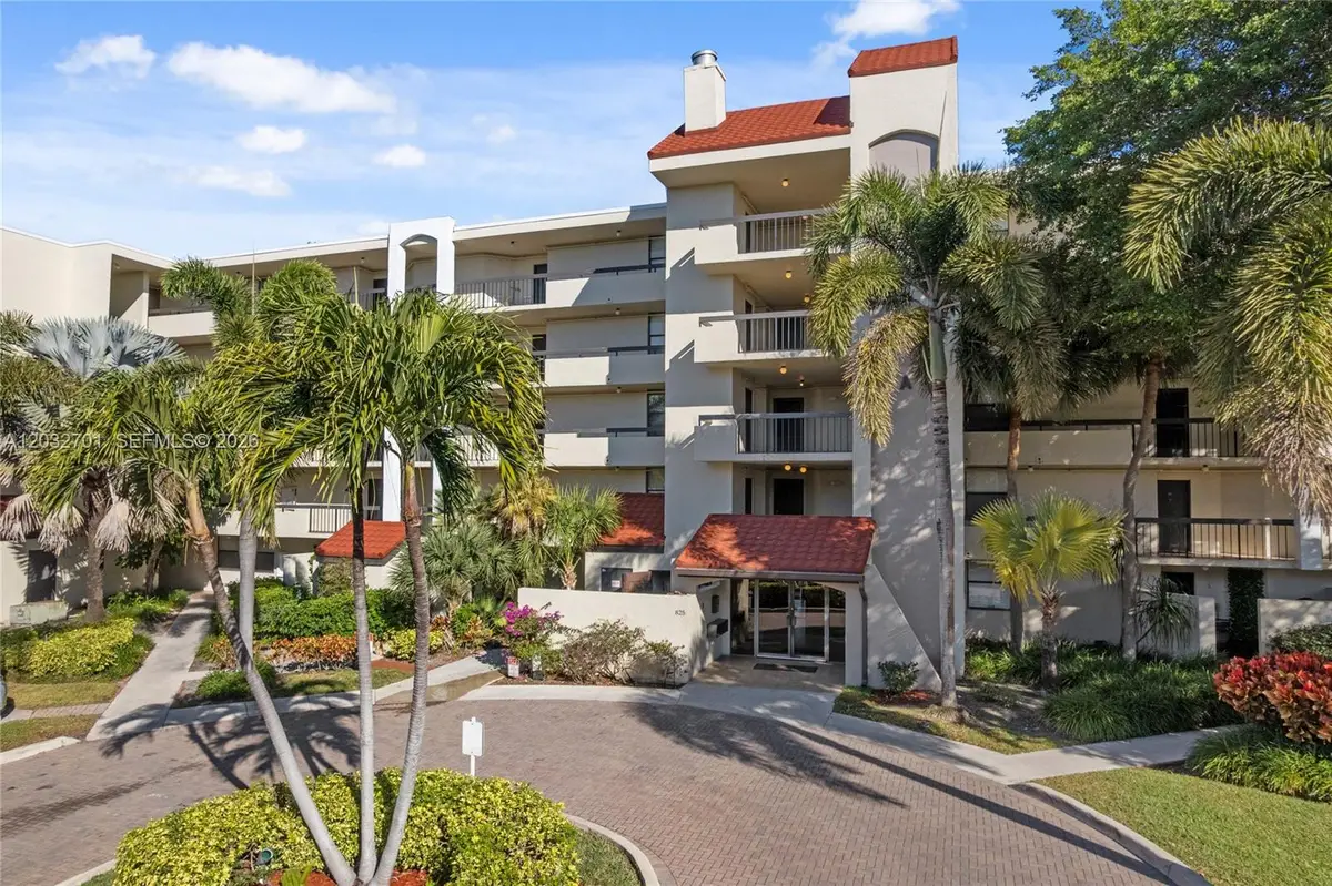 825 Egret Cir #504, Delray Beach, FL 33444 - #1