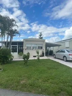 8721 SW 22nd Ct, Davie, FL 33324