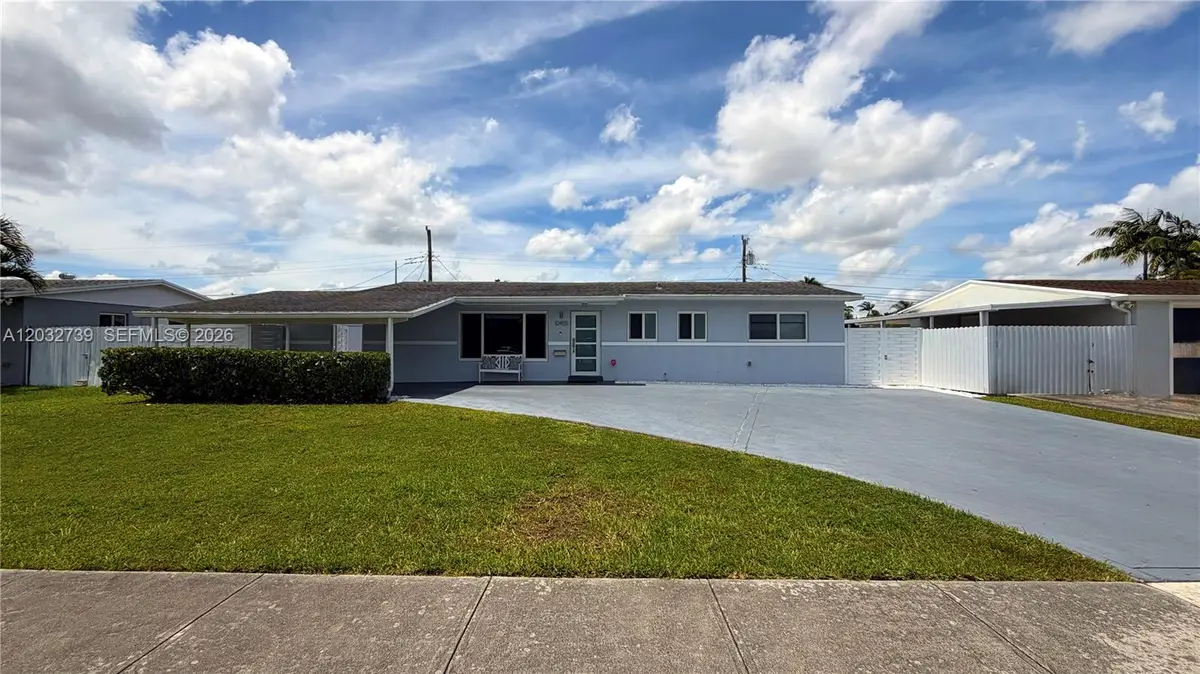 10455 SW 42nd Ter, Miami, FL 33165 - #1