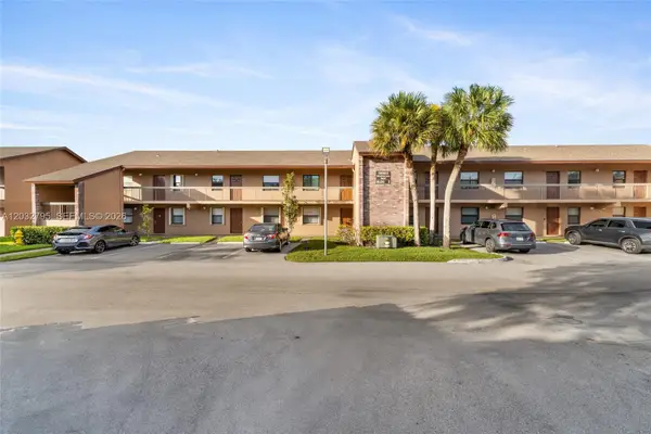 10003 Winding Lake Rd #203, Sunrise, FL 33351