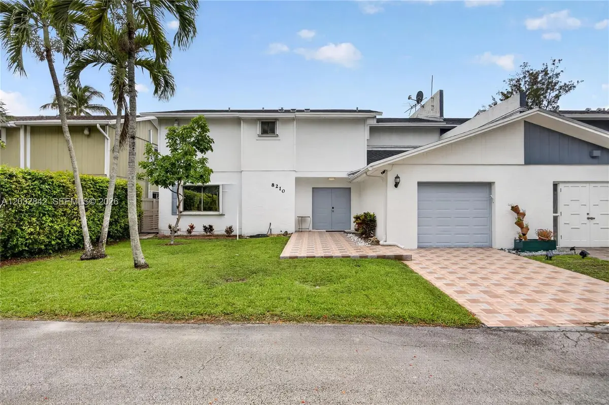 8210 SW 96th Ct, Miami, FL 33173 - #1