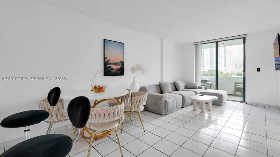 546 SW 1st St #603, Miami, FL 33130 - #2