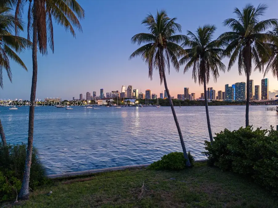 1228 S Venetian Way, Miami, FL 33139 - #3