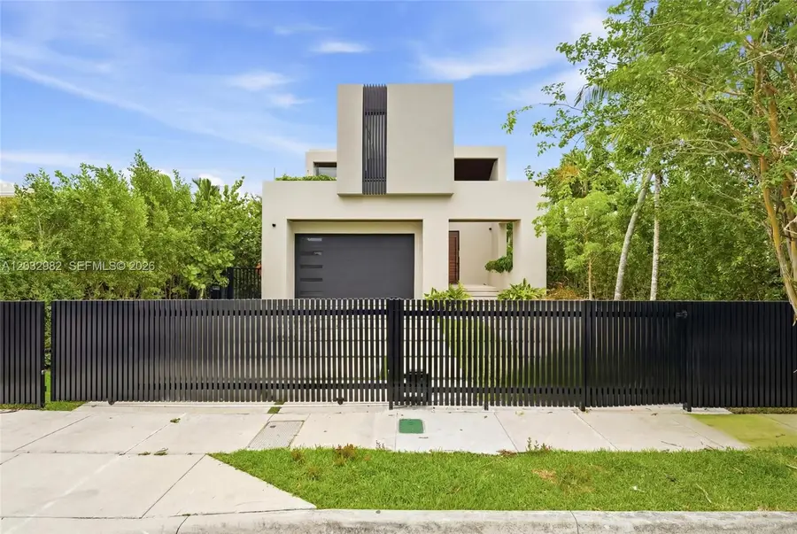 1050 Stillwater Dr, Miami Beach, FL 33141 - #2