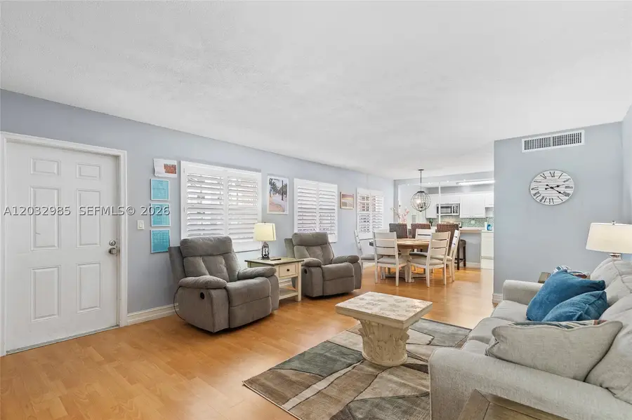 2424 NE 9th St #207, Fort Lauderdale, FL 33304 - #2