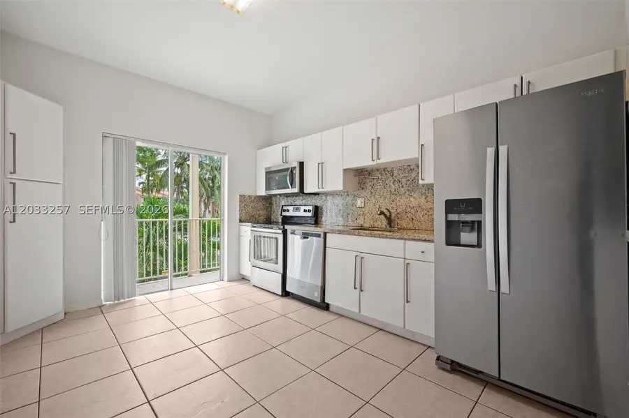 6900 NW 179th St #204-1, Hialeah, FL 33015 - #3