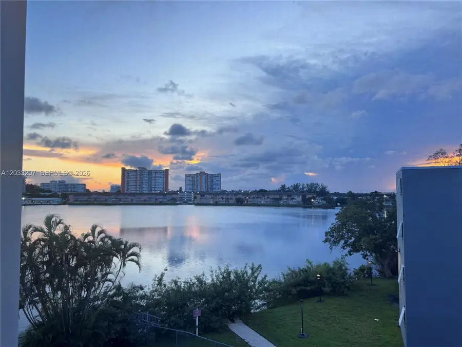 1660 NE 191st St #413-1, Miami, FL 33179 - #2