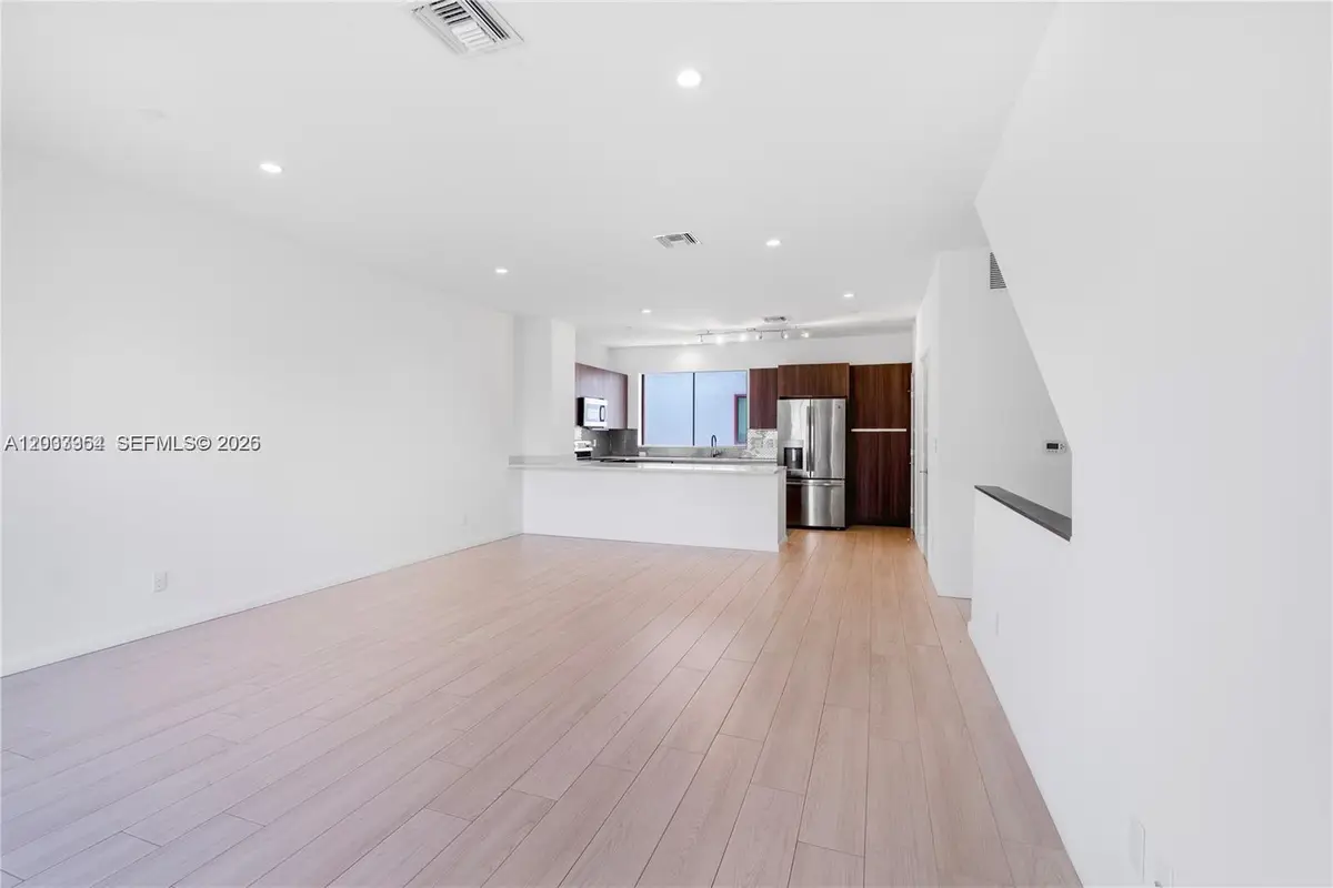113 NE 6 #2125, Fort Lauderdale, FL 33304 - #1