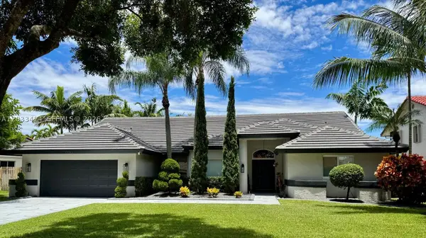 10761 NW 5th St, Plantation, FL 33324