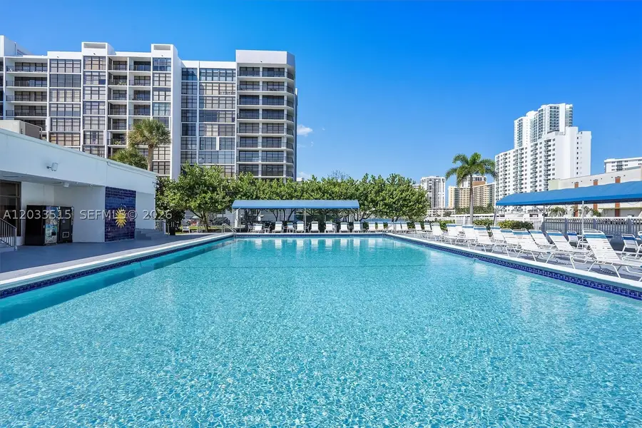 600 Parkview Dr #815, Hallandale Beach, FL 33009 - #3