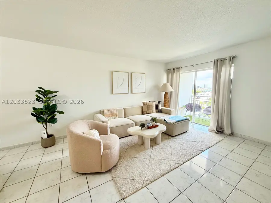 400 Kings Point Dr #928, Sunny Isles Beach, FL 33160 - #2