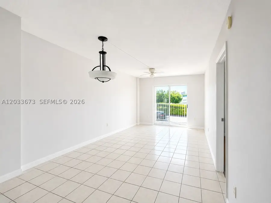16465 NE 22nd Ave #206, North Miami Beach, FL 33160 - #2
