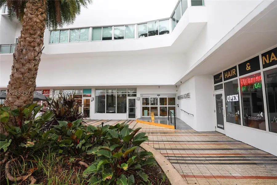 7135 Collins Ave #735, Miami Beach, FL 33141 - #2