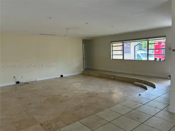 18715 NE 18th Ave, Miami, FL 33179