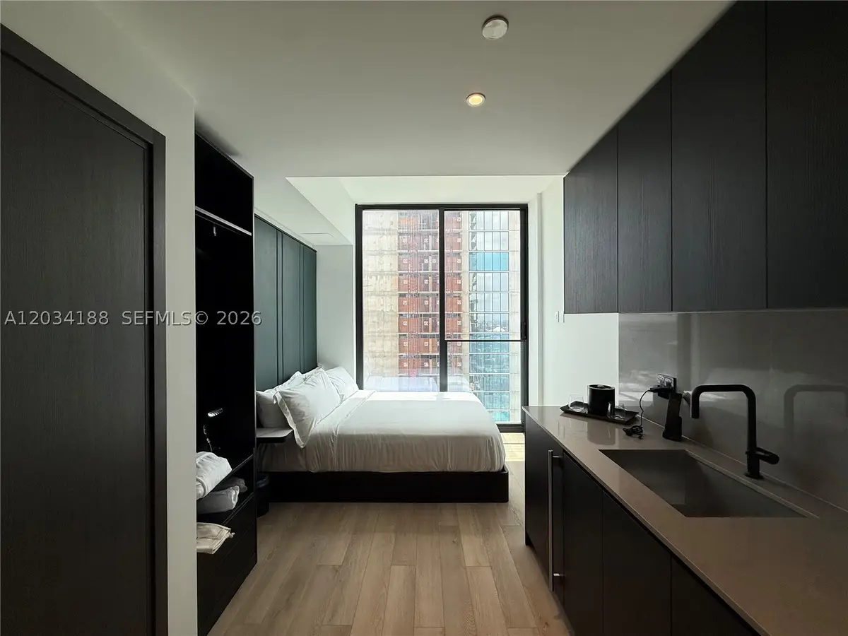 20 NE 11th #4803, Miami, FL 33132 - #1