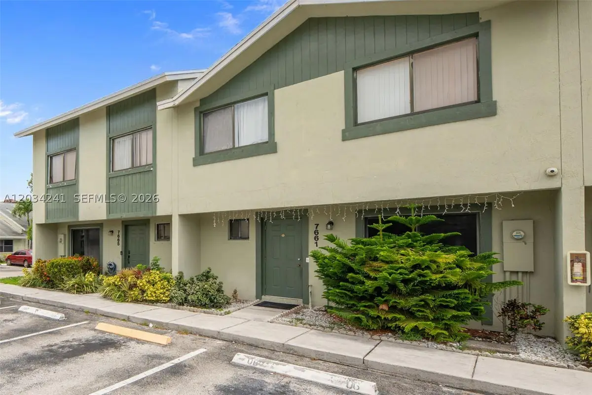 7661 NW 38th Ct, Sunrise, FL 33351 - #1