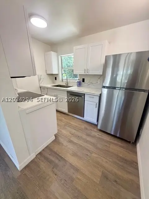 530 Mentone Rd, Lake Worth, FL 33462